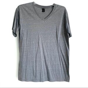 707 Gray Stripe V-Neck Short Sleeve Tee Shirt Basic Men’s size Large